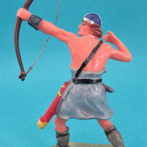 8644  Archer tirant vers le haut (III).